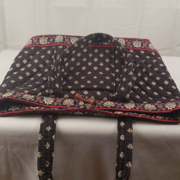 Vera Bradley Bag - Picture 5 of 5